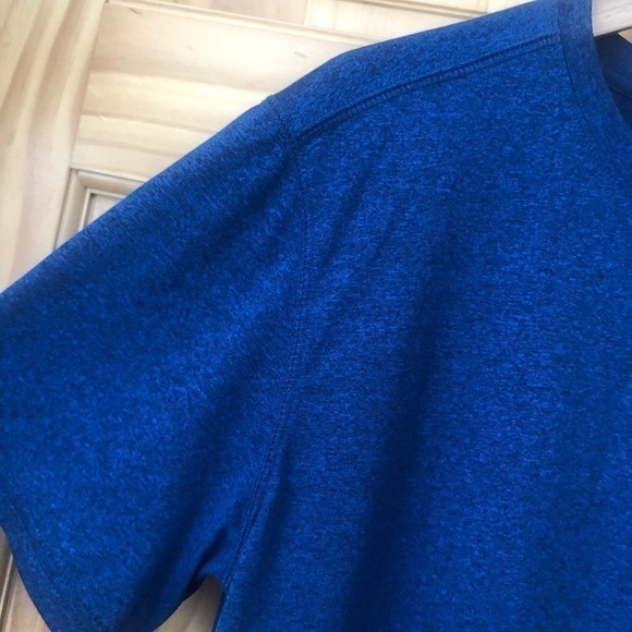 Old Navy Active Go Dry performance tee men’s medium - Picture 5 of 8